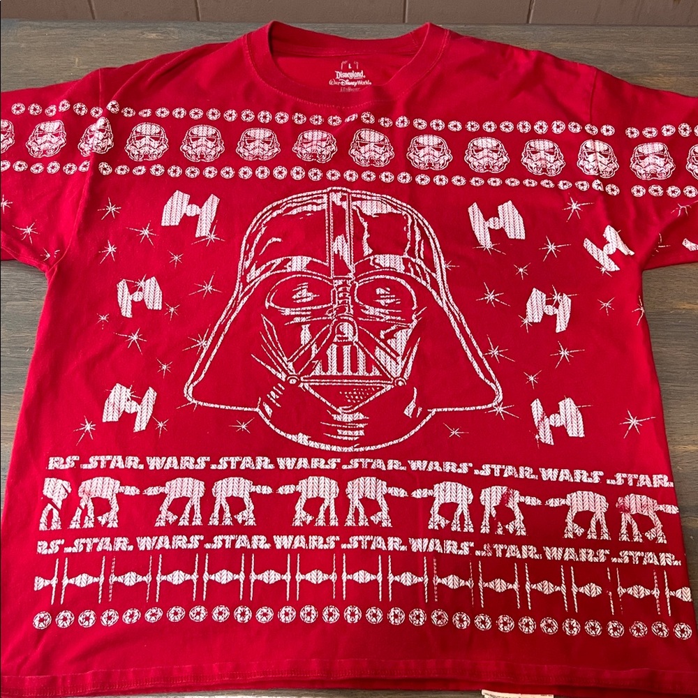 DARTH VADER Star Wars Red Graphic Tee LARGE DISNEYLAND # 221